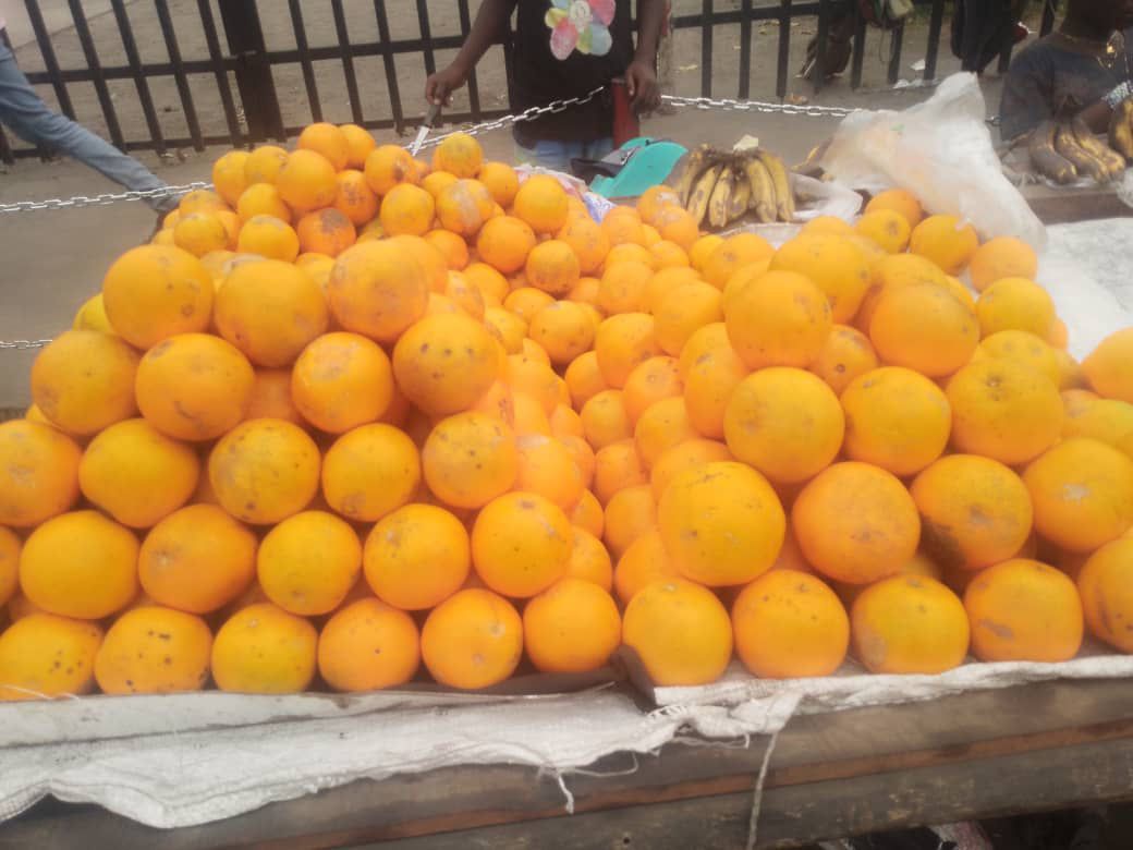 You are currently viewing Kinshasa : le prix des oranges flambent avec une hausse spectaculaire de 31,25 %, soit de 80.000 à 105.000 FC