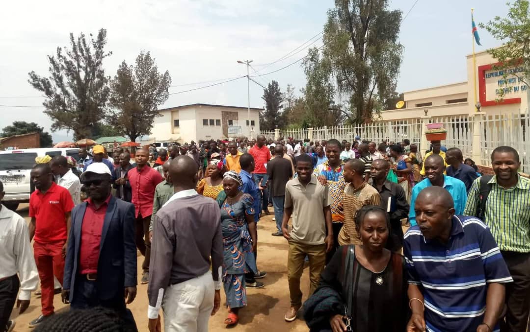 You are currently viewing RDC : en colère, les enseignants manifestent pour réclamer le salaire de 500 USD