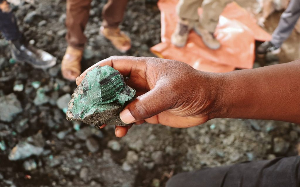 Lire la suite à propos de l’article RDC : les rebelles s’enrichissent à l’Est grâce au cobalt avec des taxes allant jusqu’à 300 000$ mensuel